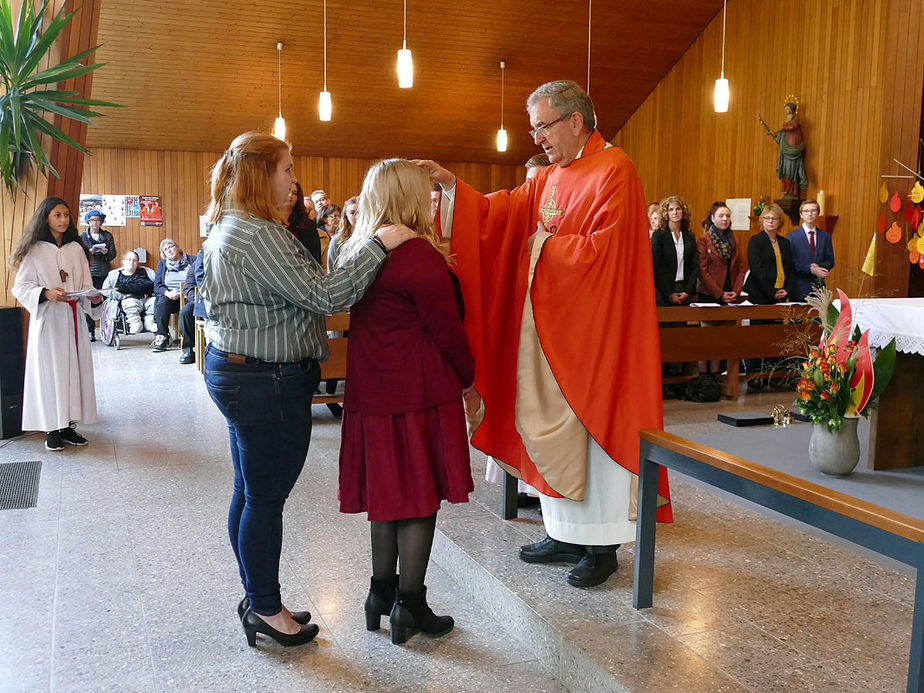 Firmung 2019 in Naumburg (Foto: Karl-Franz Thiede)